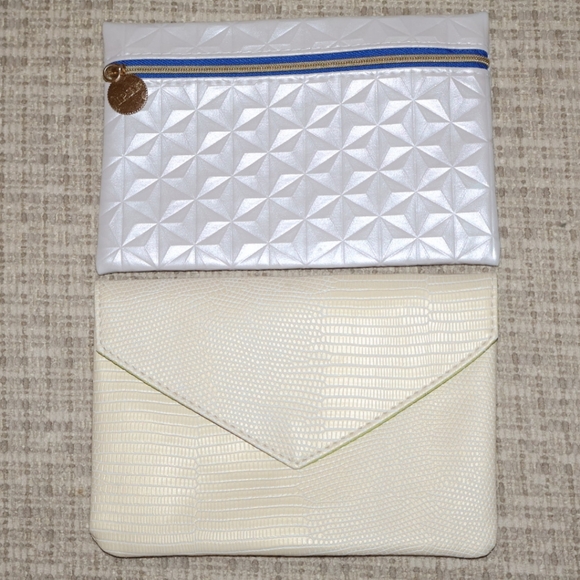 ipsy Handbags - 2/$10 Ipsy Elegant White and Cream Glam/Makeup Bags.